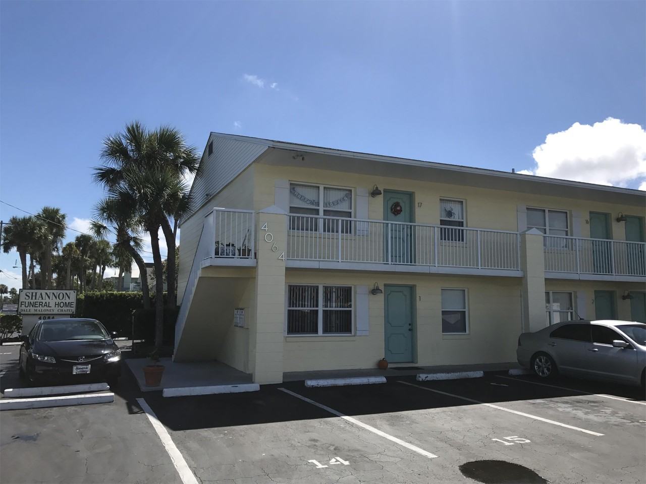 River West Apartments - Photo 4 of 24