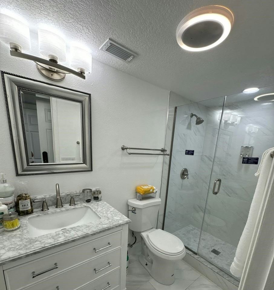 8401 Shady Glen Dr - Photo 2 of 10