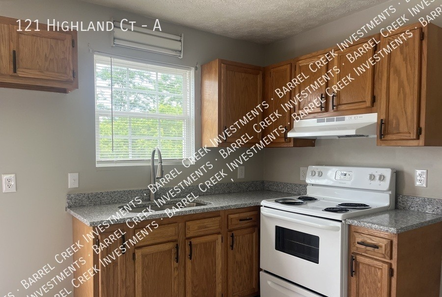 121 Highland Ct #A - Photo 2 of 21