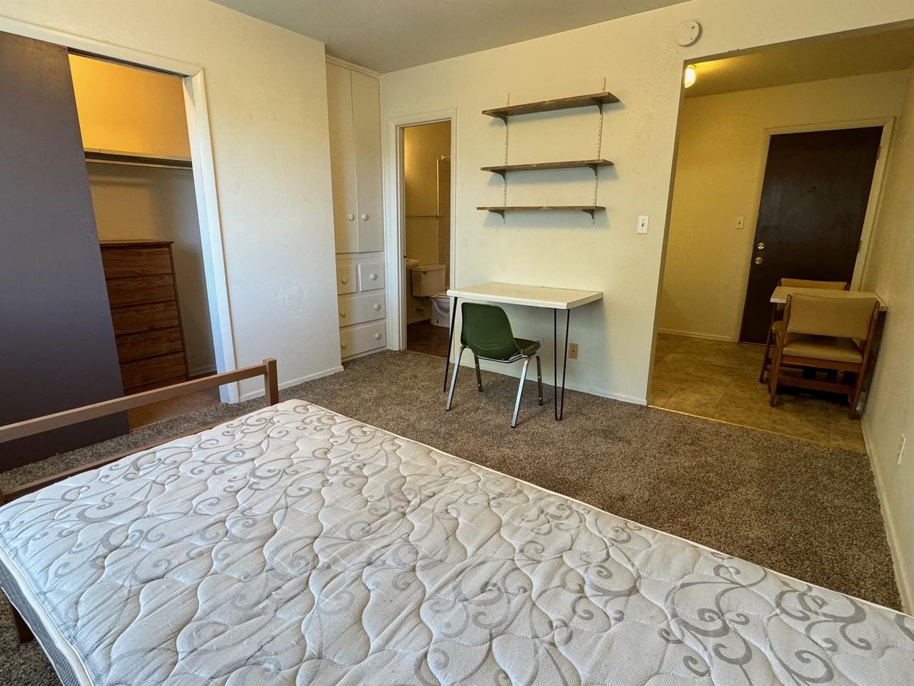 511 S Logan Ave #28 - Photo 4 of 11