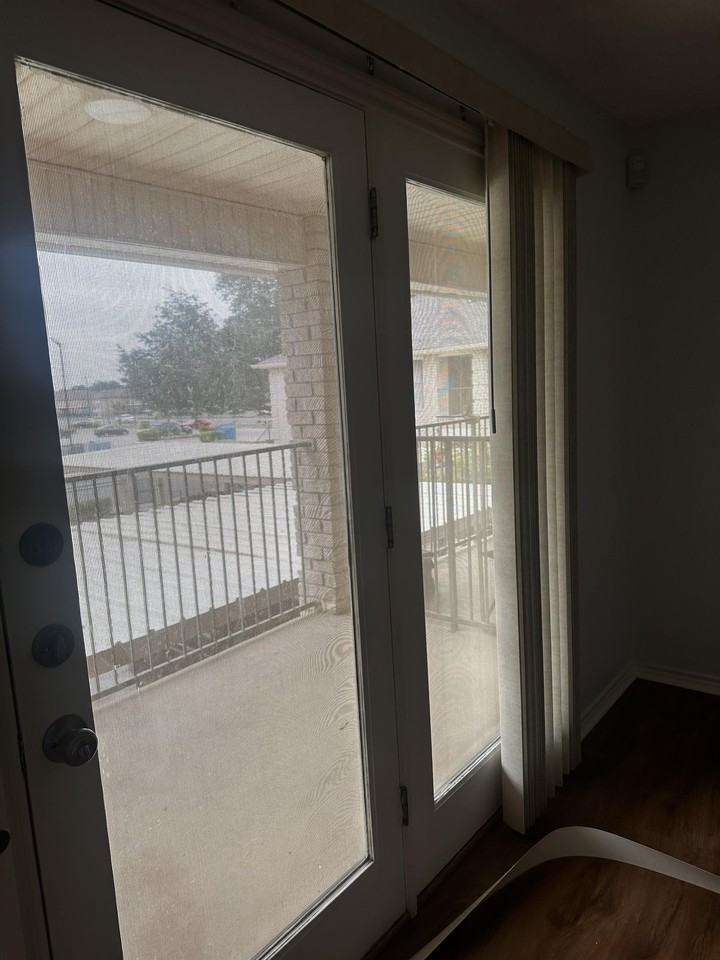 The Oaks @ NorthPark - Photo 2 of 7