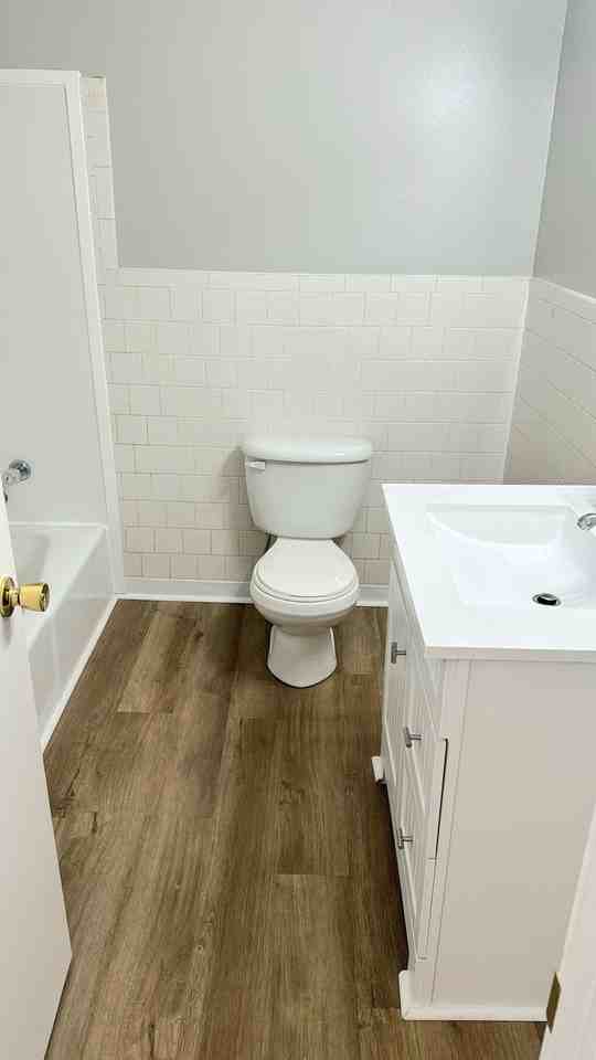 107 Robbins Drive - Photo 4 of 33