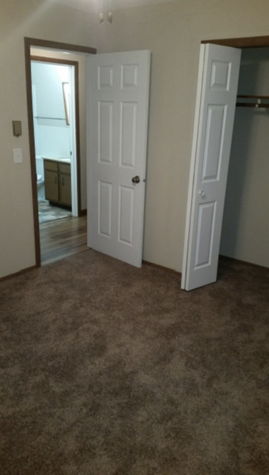 504 South 7th Street - Photo 2 of 18