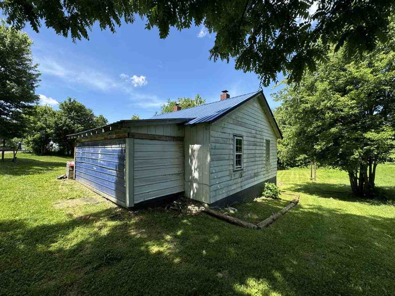 305 Guthrie St - Photo 2 of 12