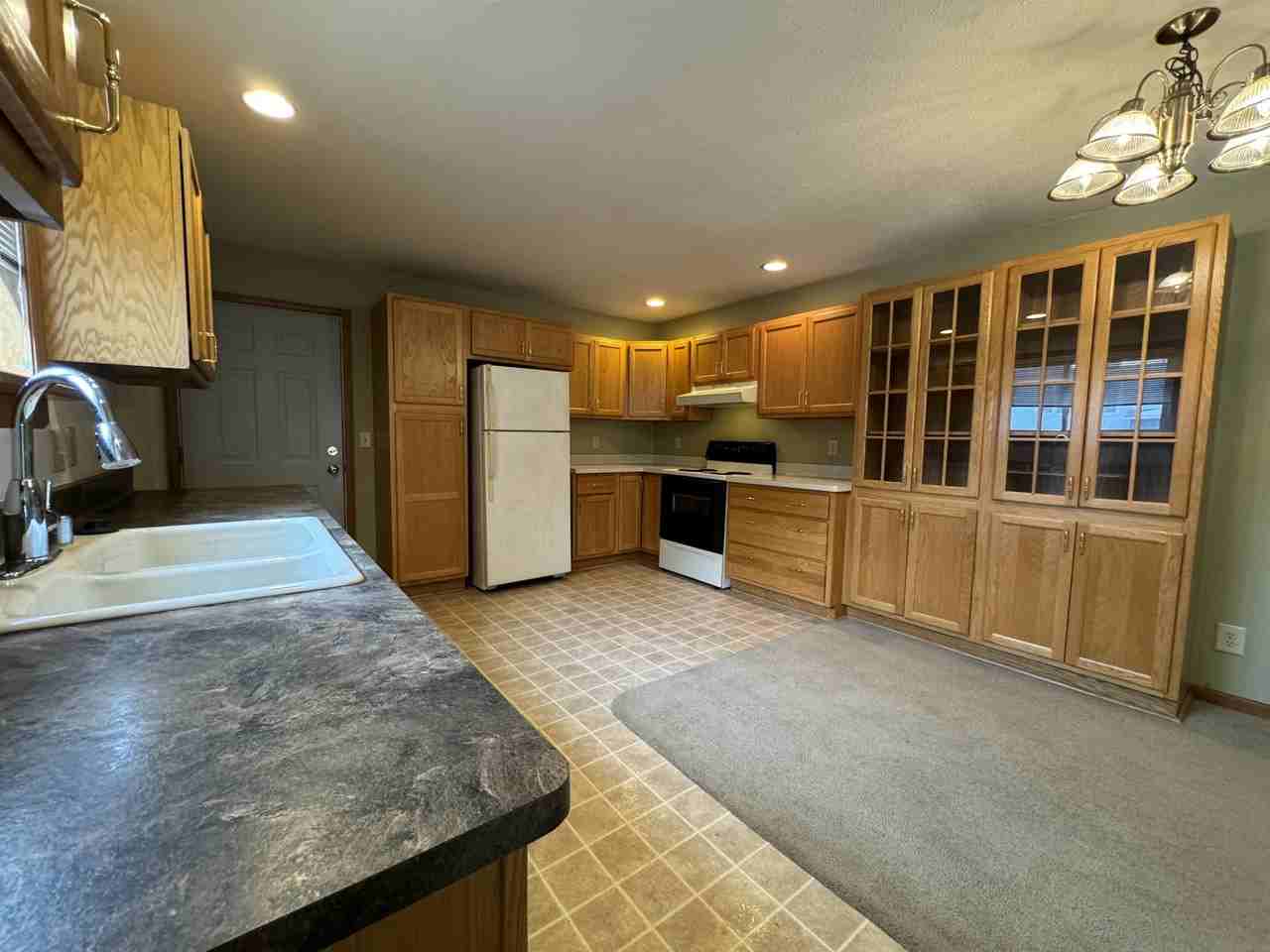 116 North St - Photo 2 of 17