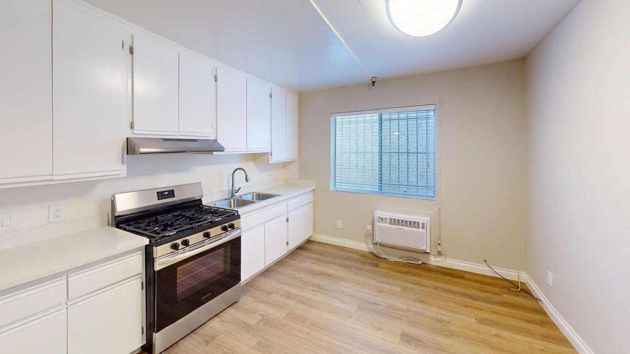 COU - Council Apts. - Photo 7 of 28