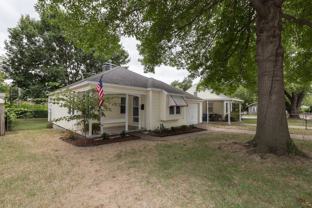 408 S Richmond Ave - Photo 1 of 1