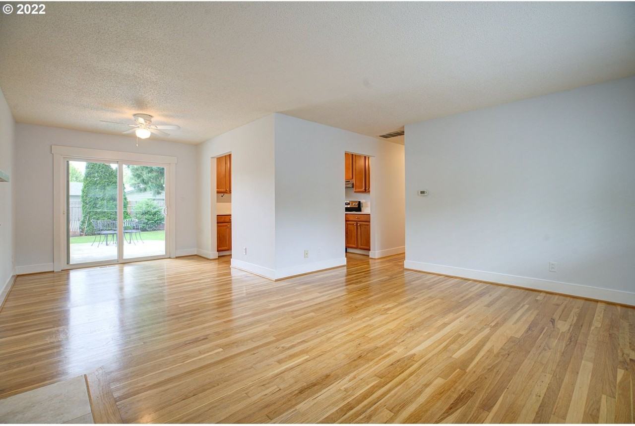 12635 Sw Butner Rd - Photo 6 of 36