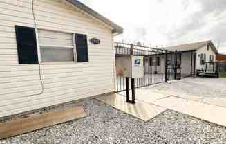 1910 NW Hoover - Photo 1 of 1