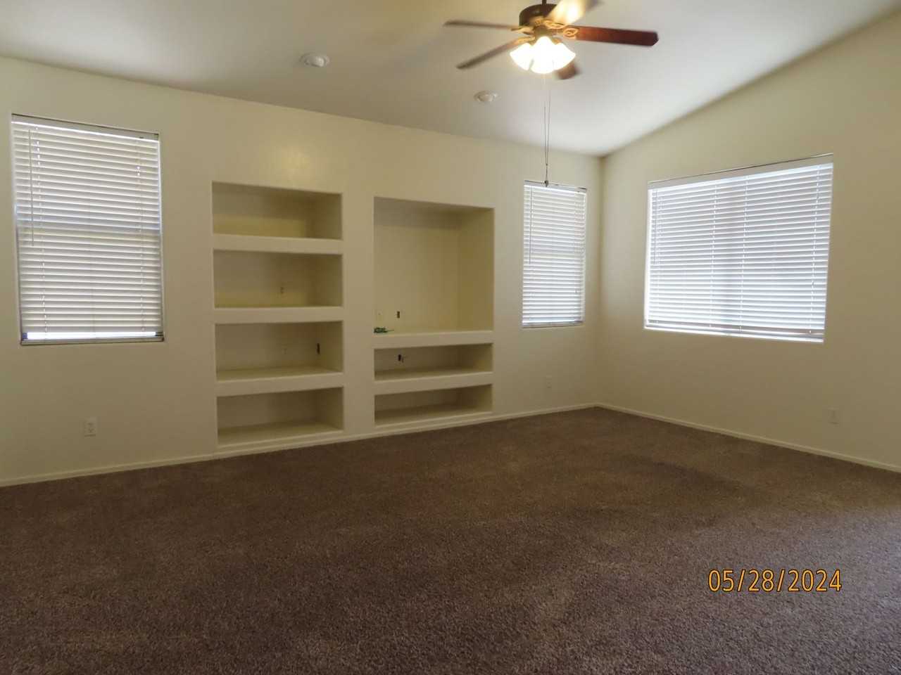 4251 E Augusta Ave - Photo 2 of 19