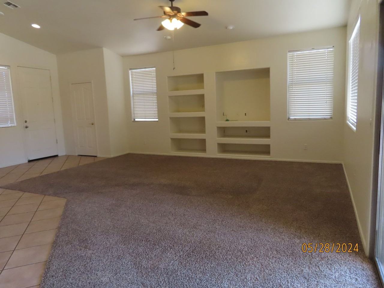 4251 E Augusta Ave - Photo 3 of 19