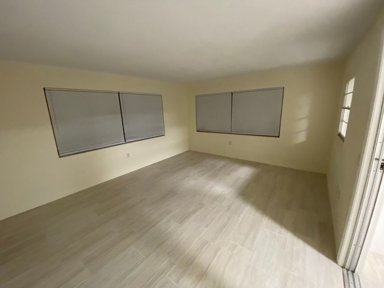 2385 Poinsettia Dr - Photo 5 of 16