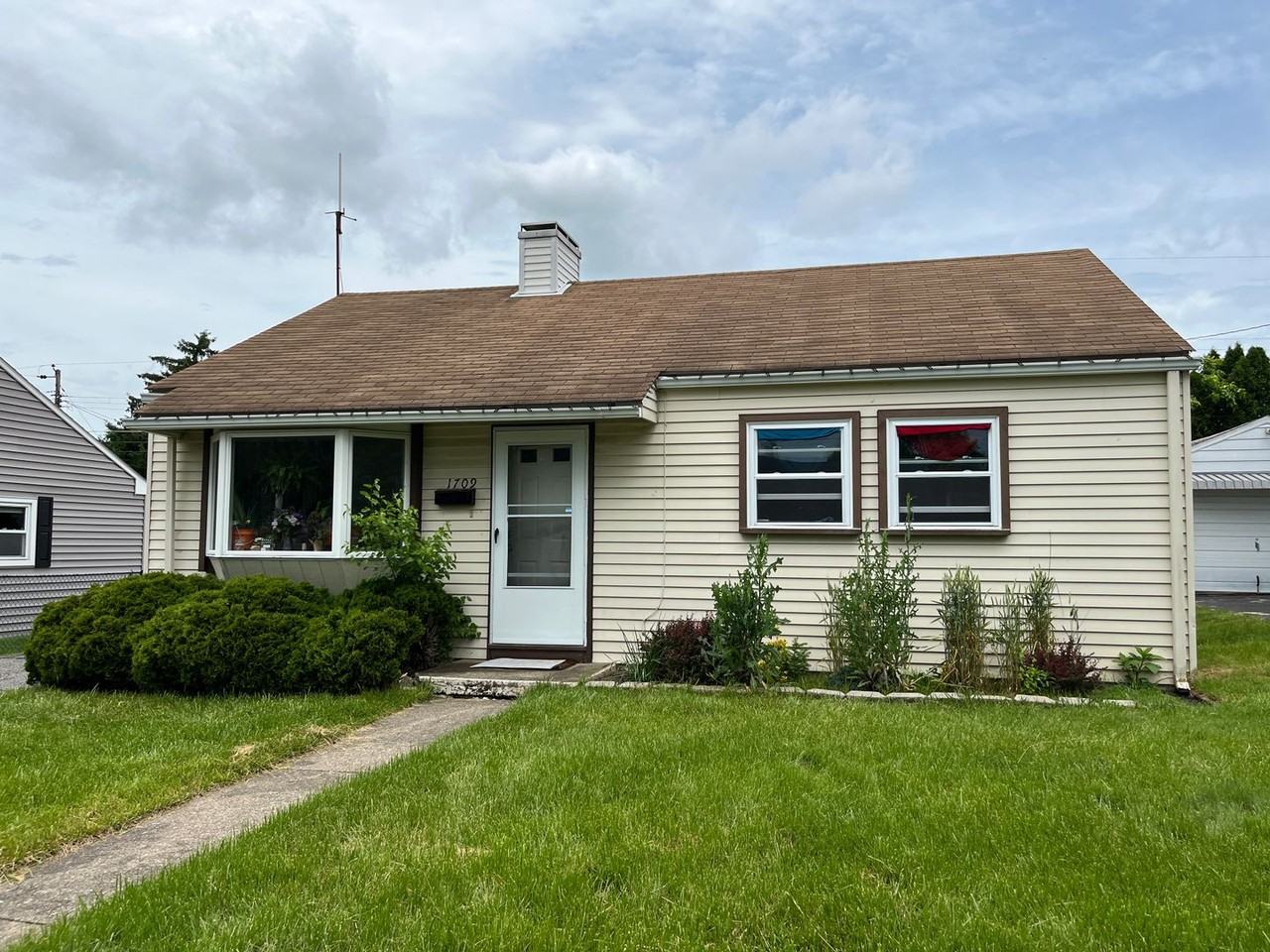 1709 Callone Ave - Photo 2 of 13