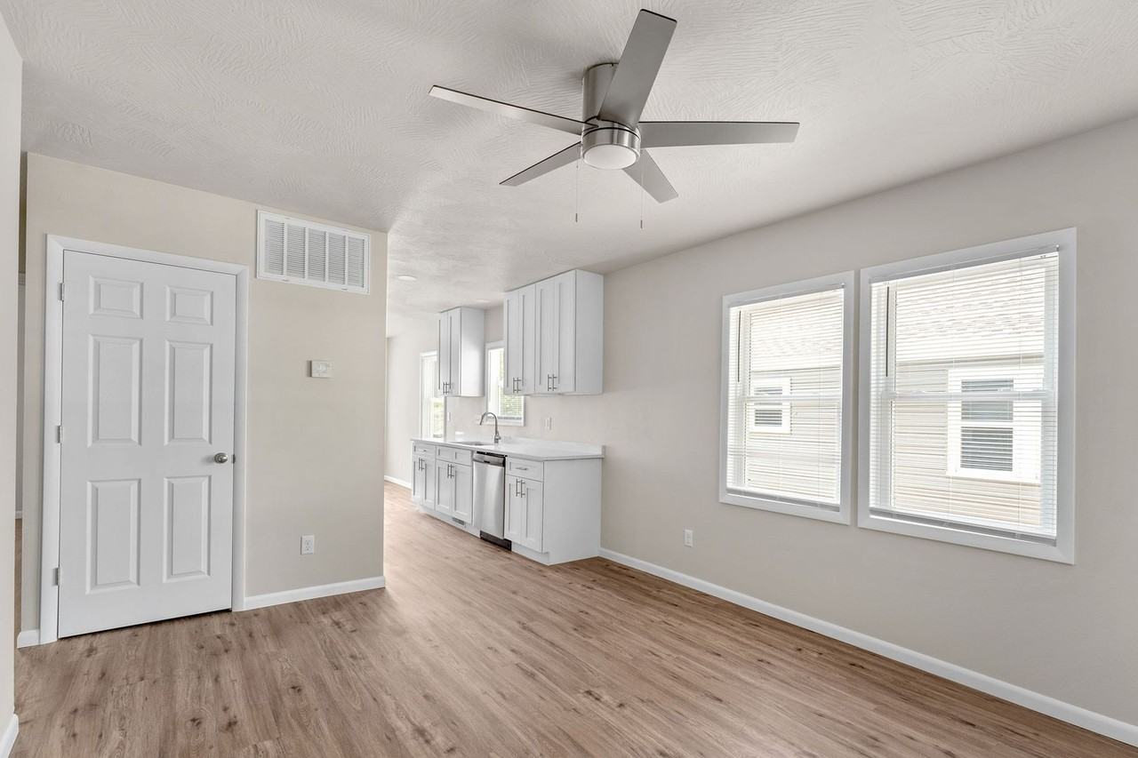 514 S Fort Ave - Photo 3 of 21
