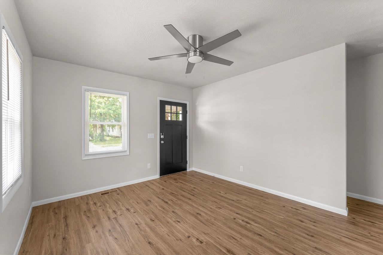 514 S Fort Ave - Photo 4 of 21