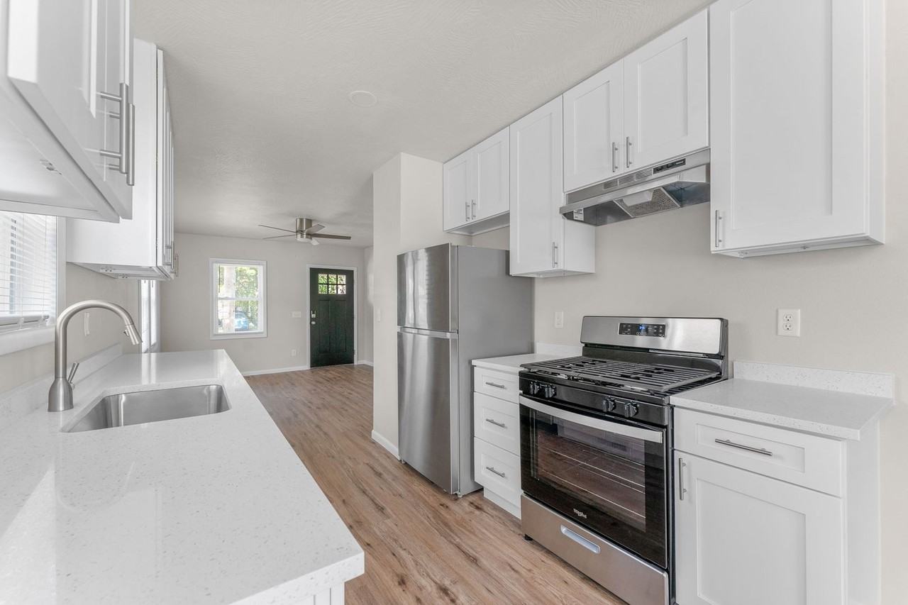 514 S Fort Ave - Photo 6 of 21