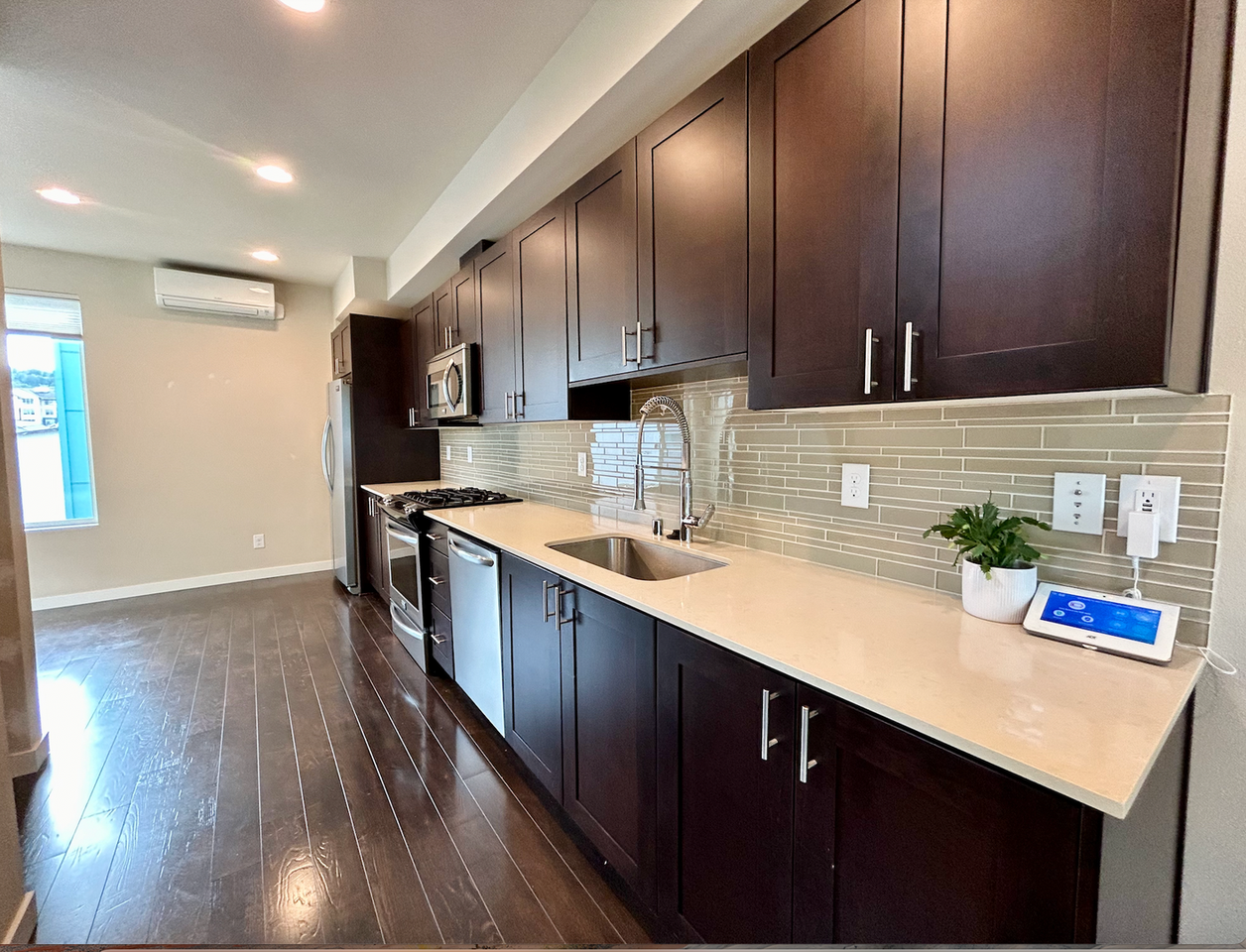 3629 Courtland Pl S #C - Photo 4 of 19
