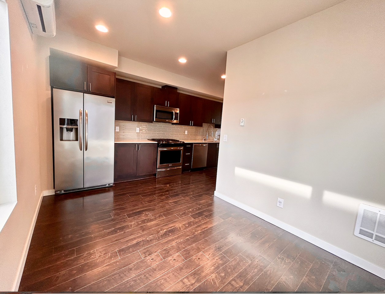 3629 Courtland Pl S #C - Photo 6 of 19