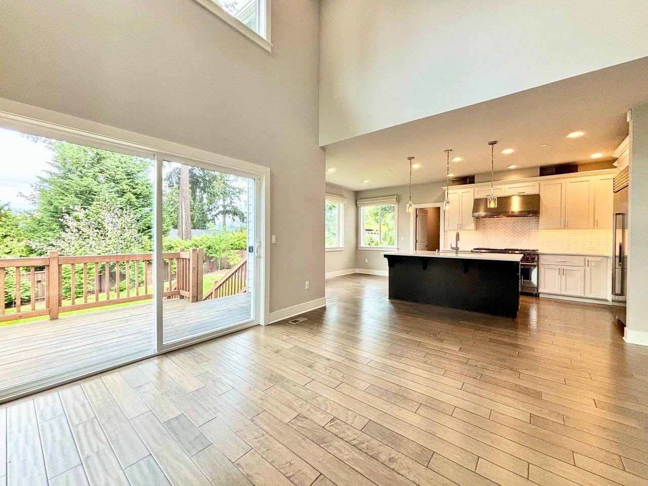 8157 Se 24th St - Photo 6 of 35