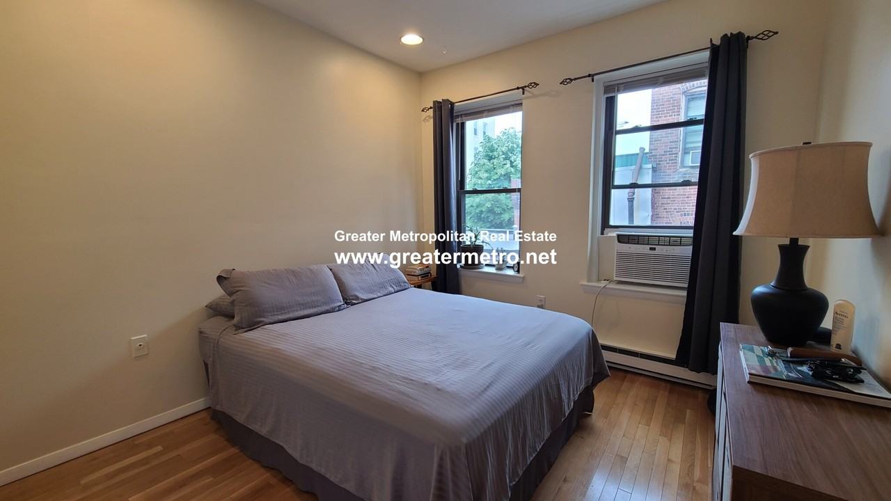 16 Foster St #8 - Photo 7 of 16