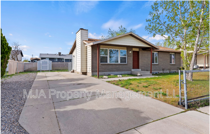 5435 W Mountain Men Dr - Photo 3 of 31