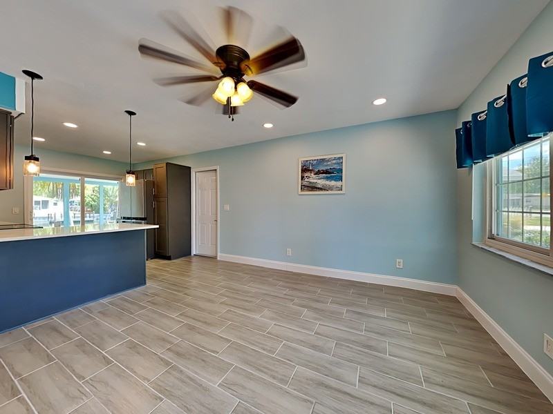 7101 Mccray Dr - Photo 3 of 23