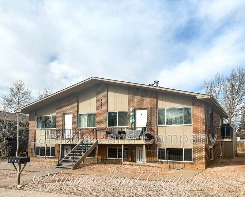 1115 Downey St - Photo 2 of 11