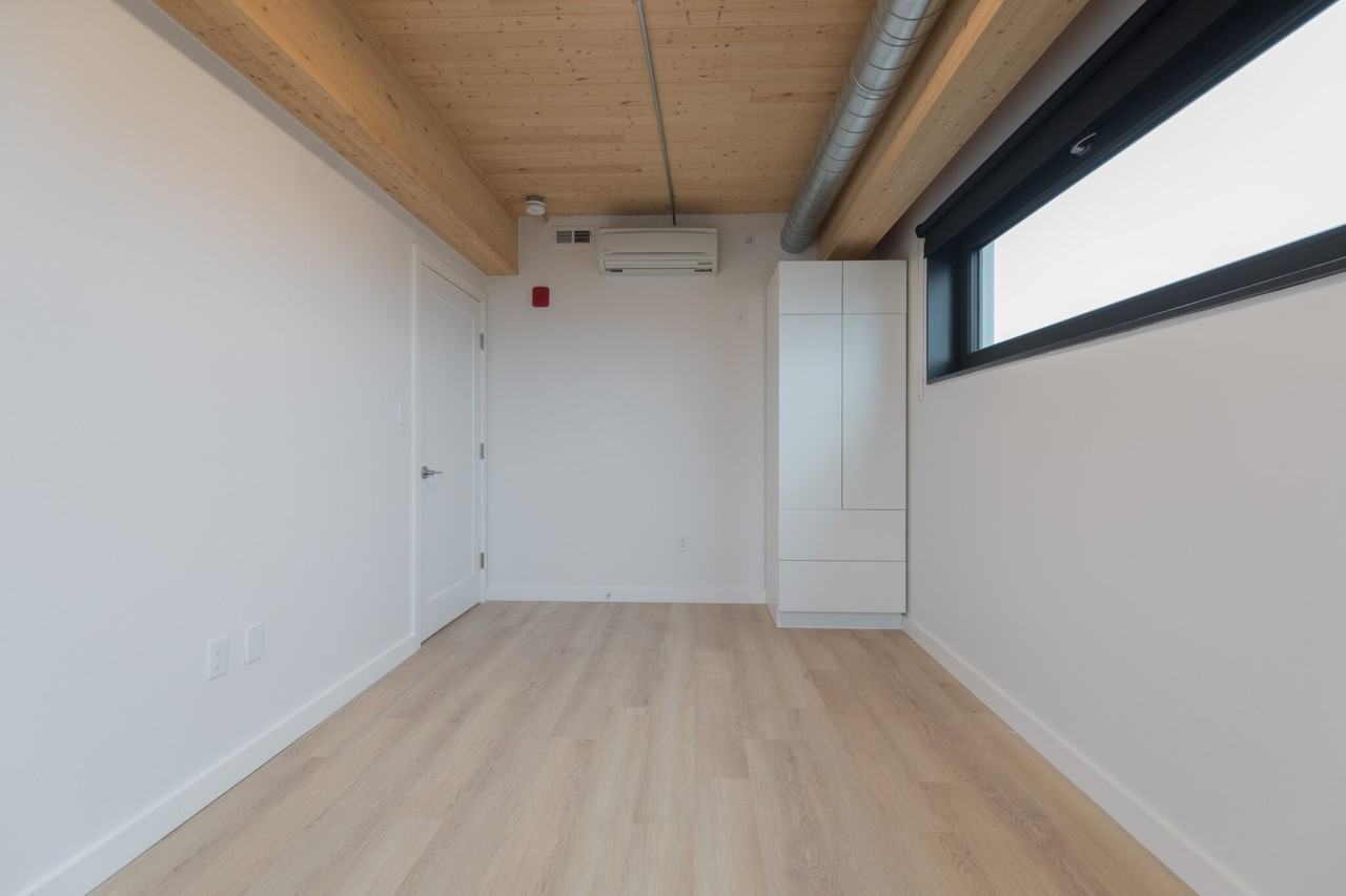 E Lenox St #704 - Photo 4 of 18