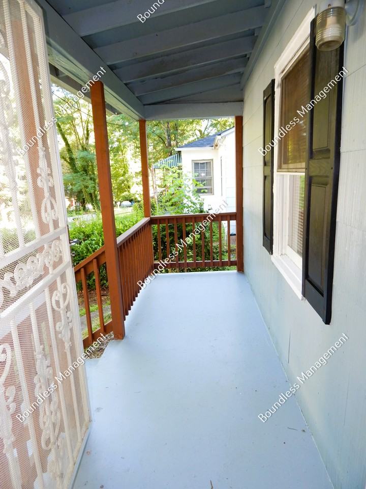 1262 Byewood Ln Sw - Photo 2 of 14