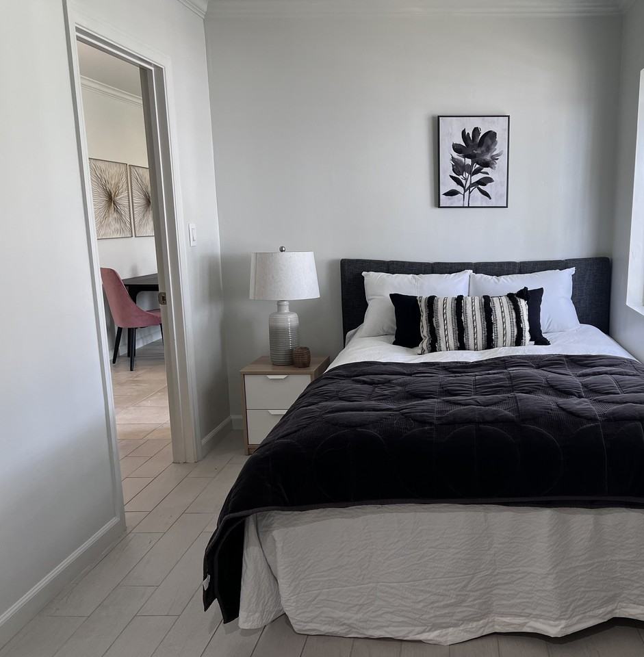 1500 Broadway - Photo 3 of 5