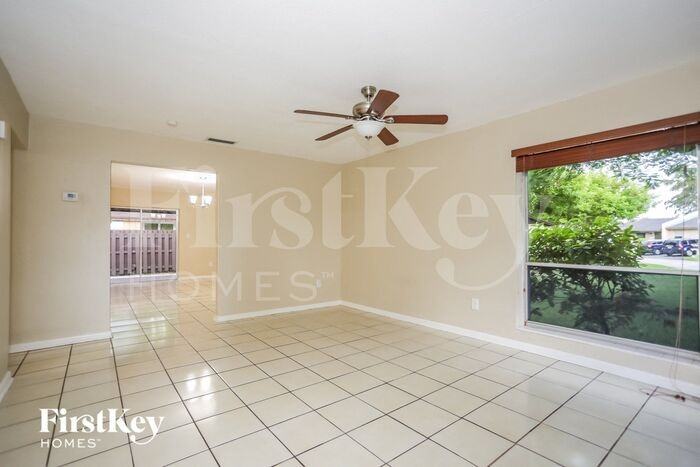 11600 Sw 122nd Pl - Photo 2 of 15