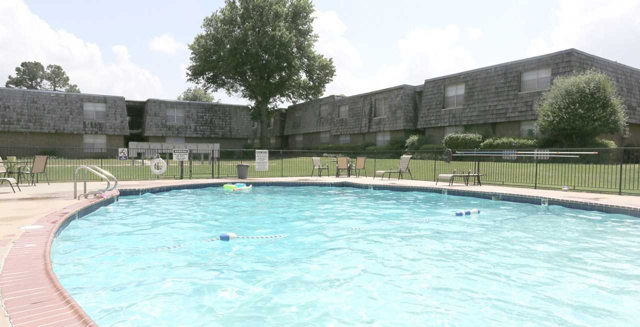 Coachlight Apartments - Photo 3 of 47