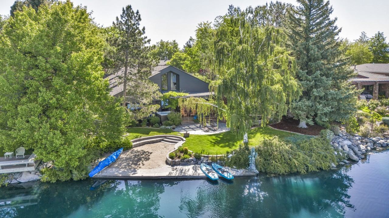 2625 Spinnaker Drive #1