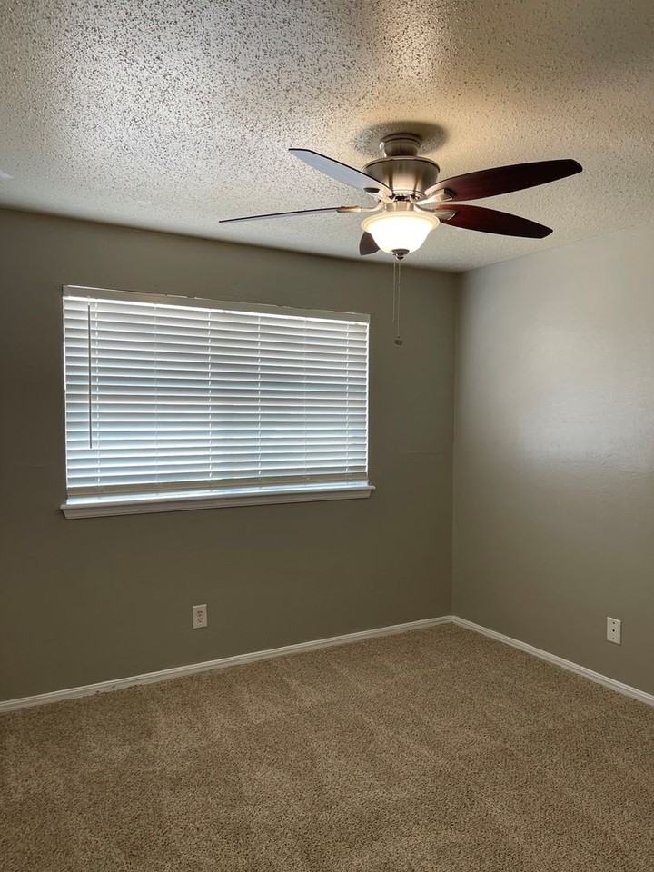 Kennedy Place Apartments - Photo 4 of 9