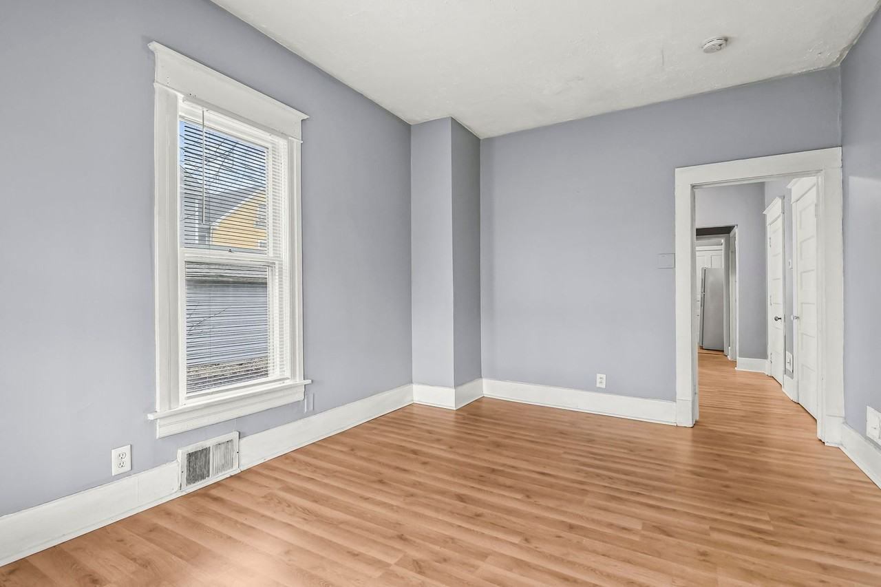 716 W. Edwards - Photo 7 of 50