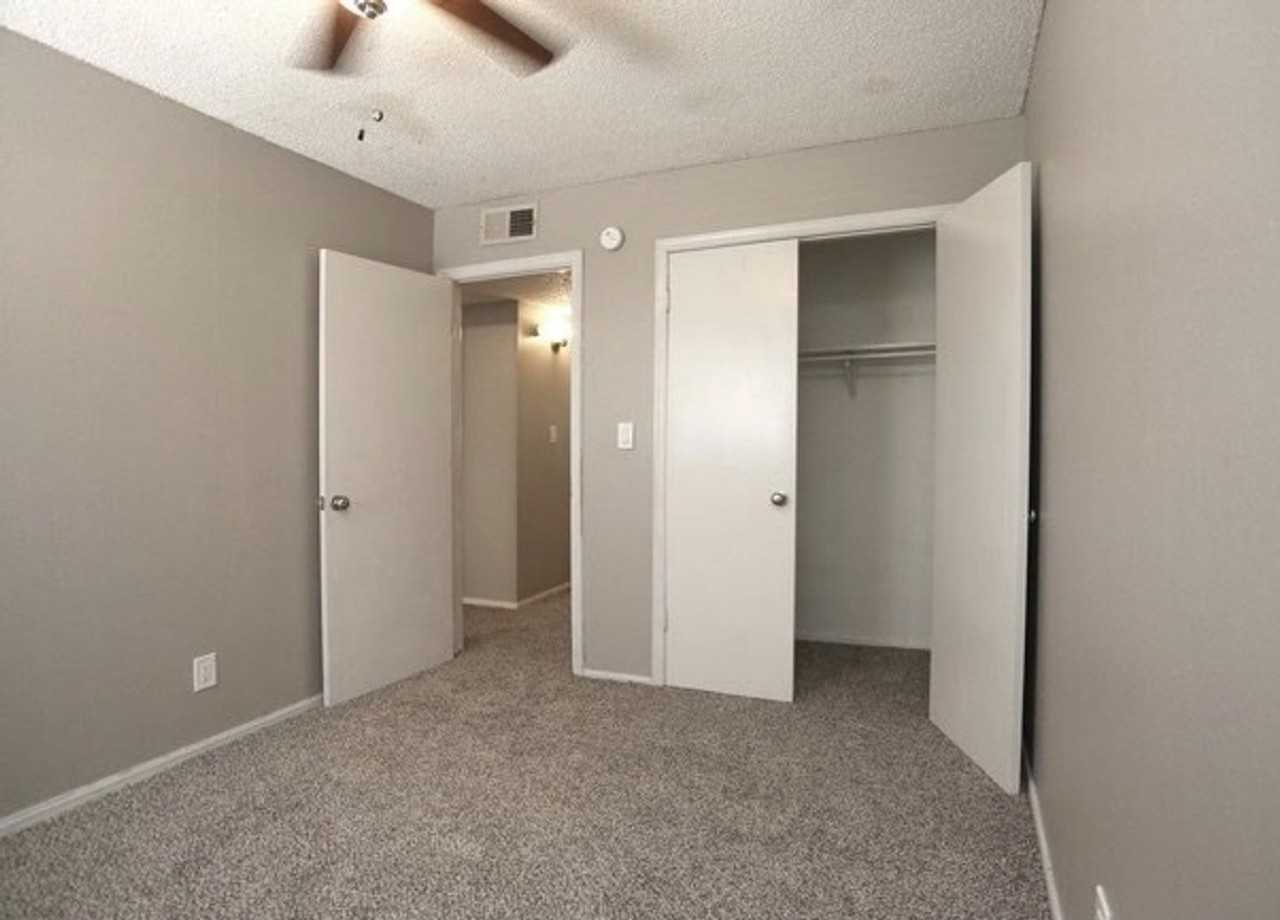 Bryant Grove Apartments - Photo 6 of 8