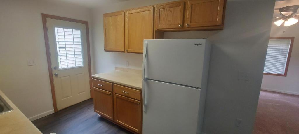 6031 Madison St - Photo 7 of 11