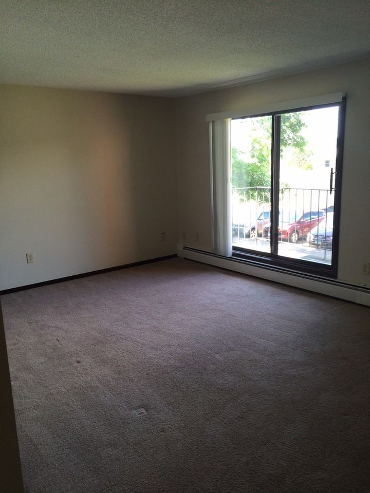 Woodgate Apartments - Photo 3 of 12