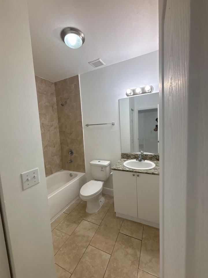 8250 W 21 Ln. - Photo 7 of 24