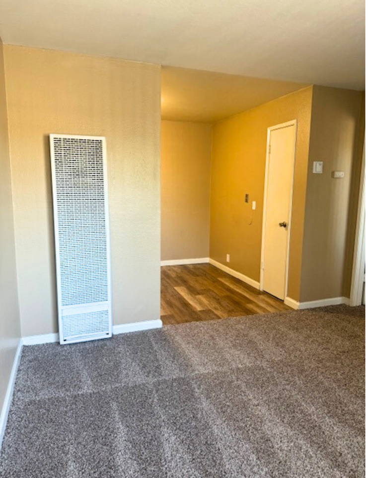 2433 Country Club Blvd. - Photo 4 of 6