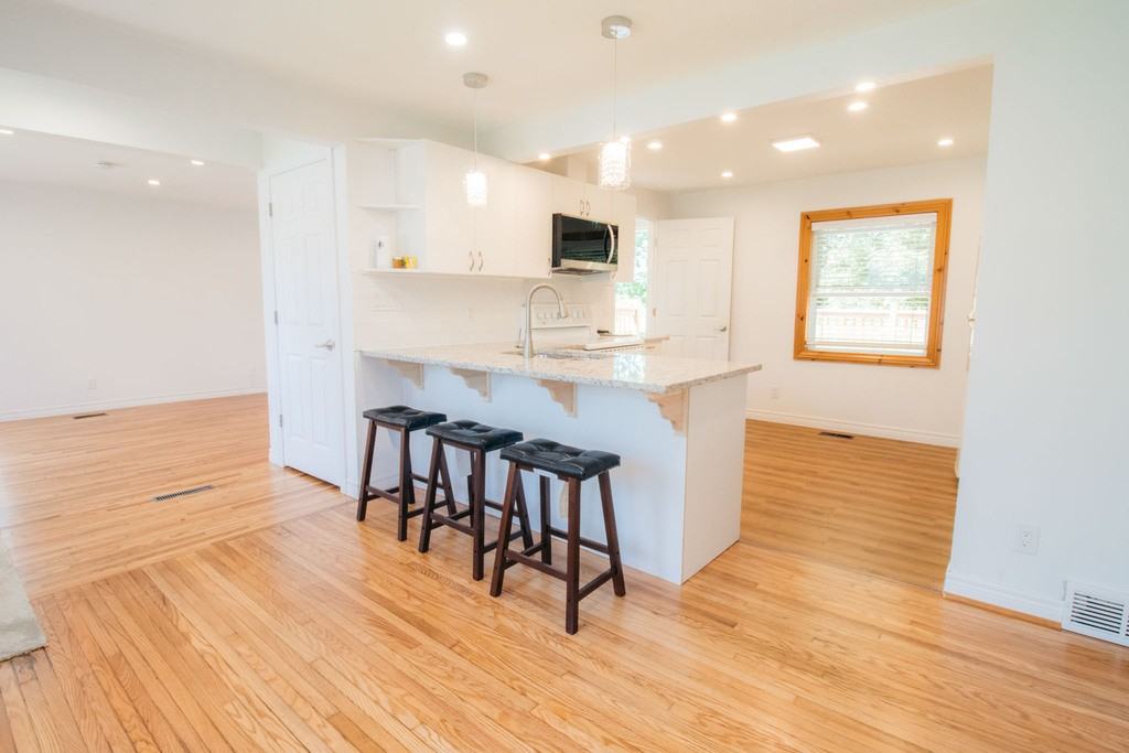 1677 Seventh Street Louth - Photo 2 of 40