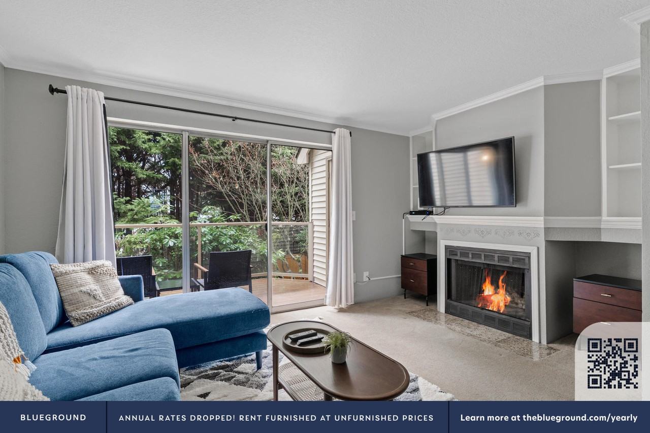 4115 178th Ln Se #704 - Photo 4 of 25