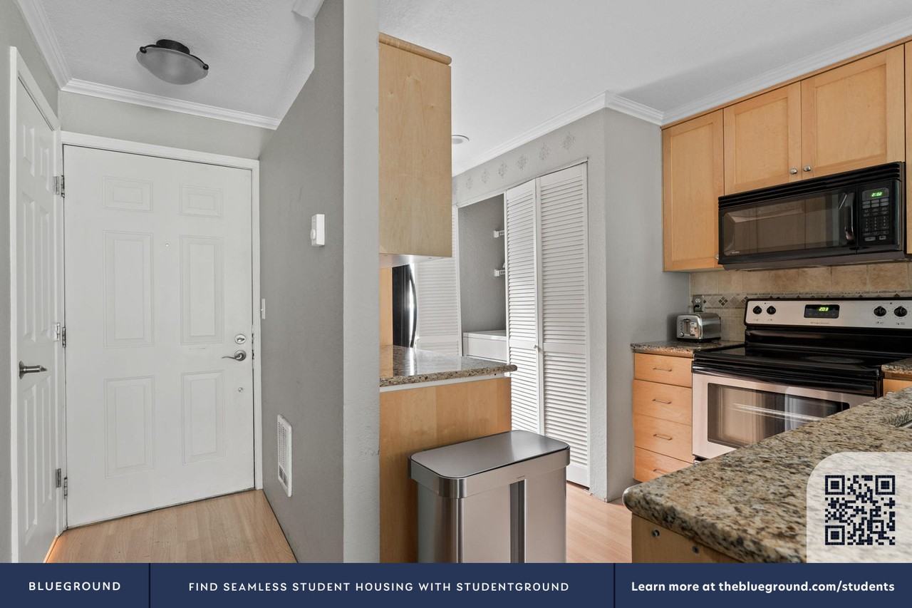 4115 178th Ln Se #704 - Photo 7 of 25