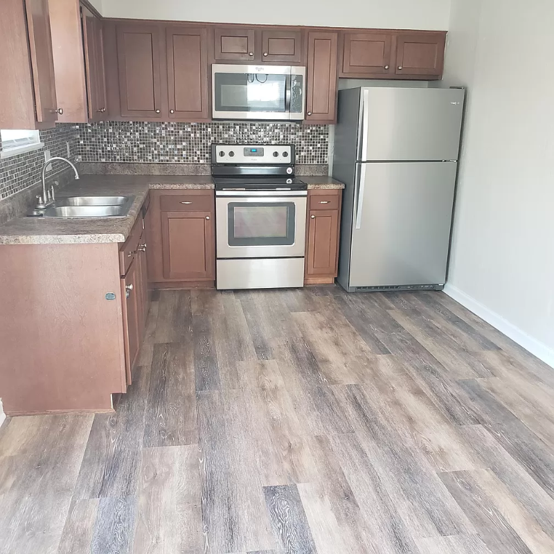 1725 Olde Buckingham Road - Photo 3 of 9