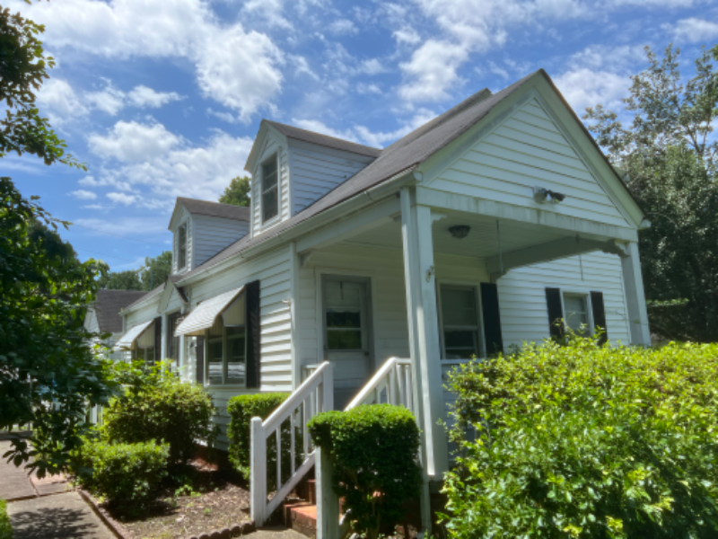 1143 Land St - Photo 2 of 20