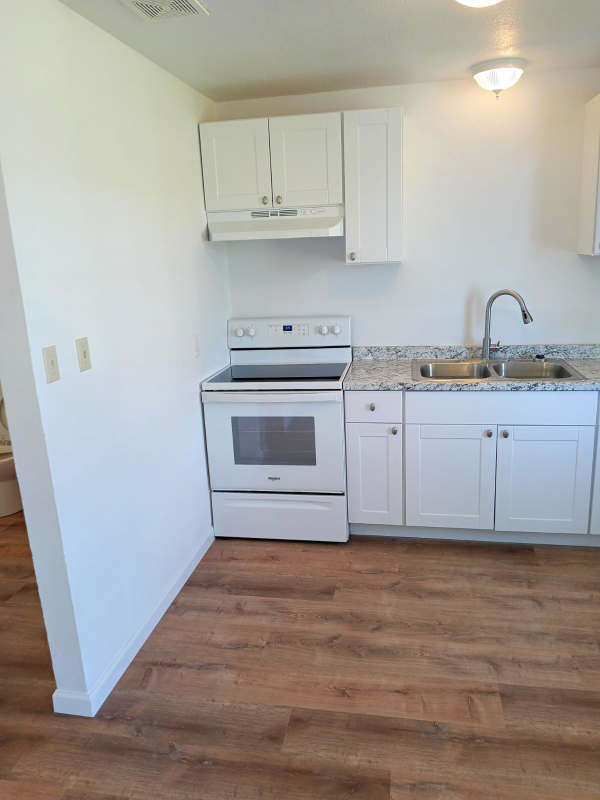 1908 Monroe St #1908 - Photo 3 of 14