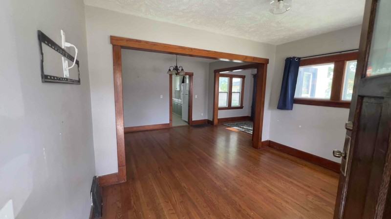 3815 S 35th St - Photo 2 of 8