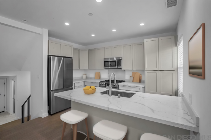 3606 Newton Ave - Photo 2 of 9