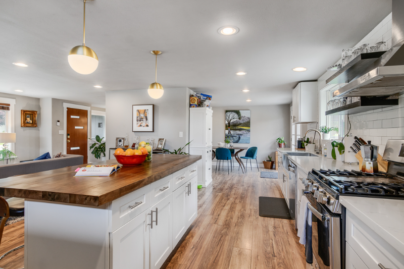 493 Reiten Rd - Photo 2 of 15