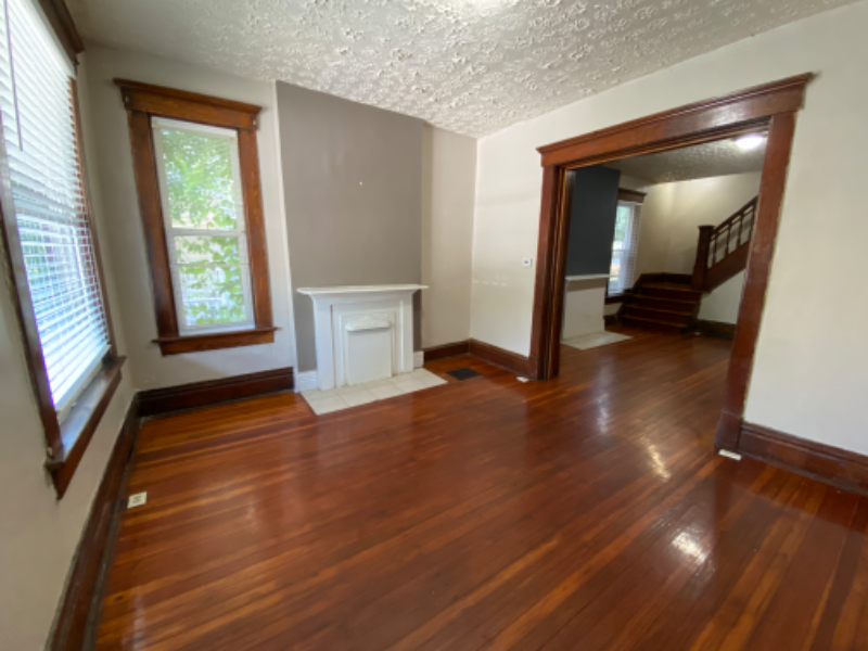 1239 Fair Ave - Photo 3 of 10